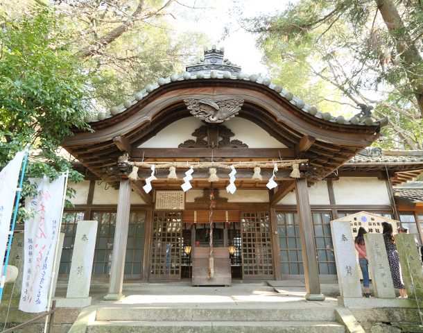 藤白神社の境内