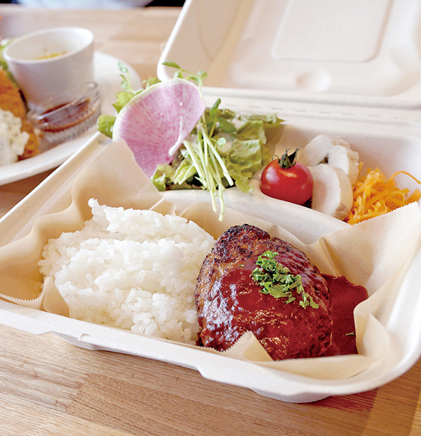 テイクアウトのハンバーグ弁当(1,000円)