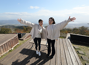 眼下に広がるのは日本一の広さを誇る琵琶湖