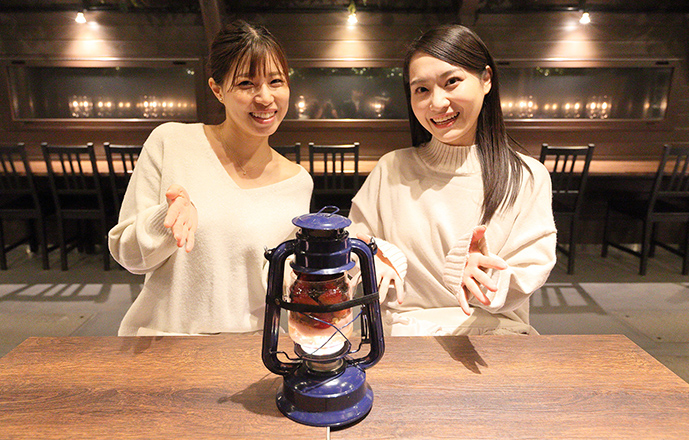 箱館山の一角にある、ランプの灯りに包まれたロマンティックな空間。