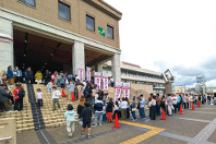超大物モノマネアーティストが登場し会場の熱も一気にヒートアップ