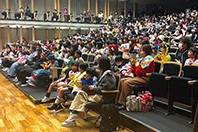 若者に大人気の「竹下ぱらだいす」のライブ