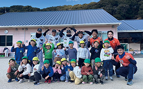 地元保育園へ野球訪問
