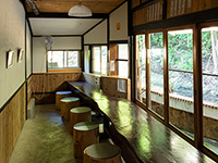 手打ちそば おおみやの店内